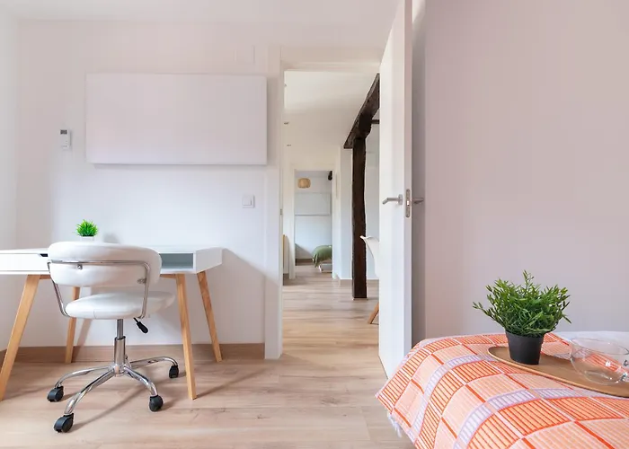 Апартаменты Moderno Apartamento En El Centro De *