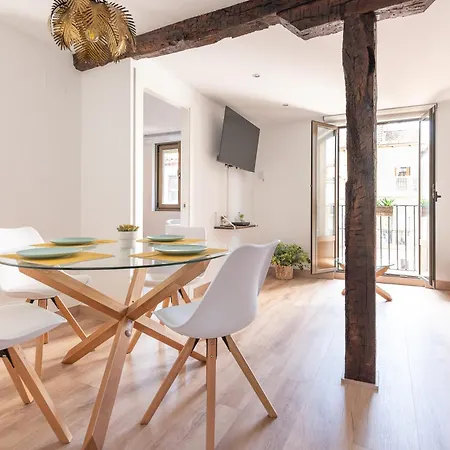 Apartman Moderno Apartamento En El Centro De *